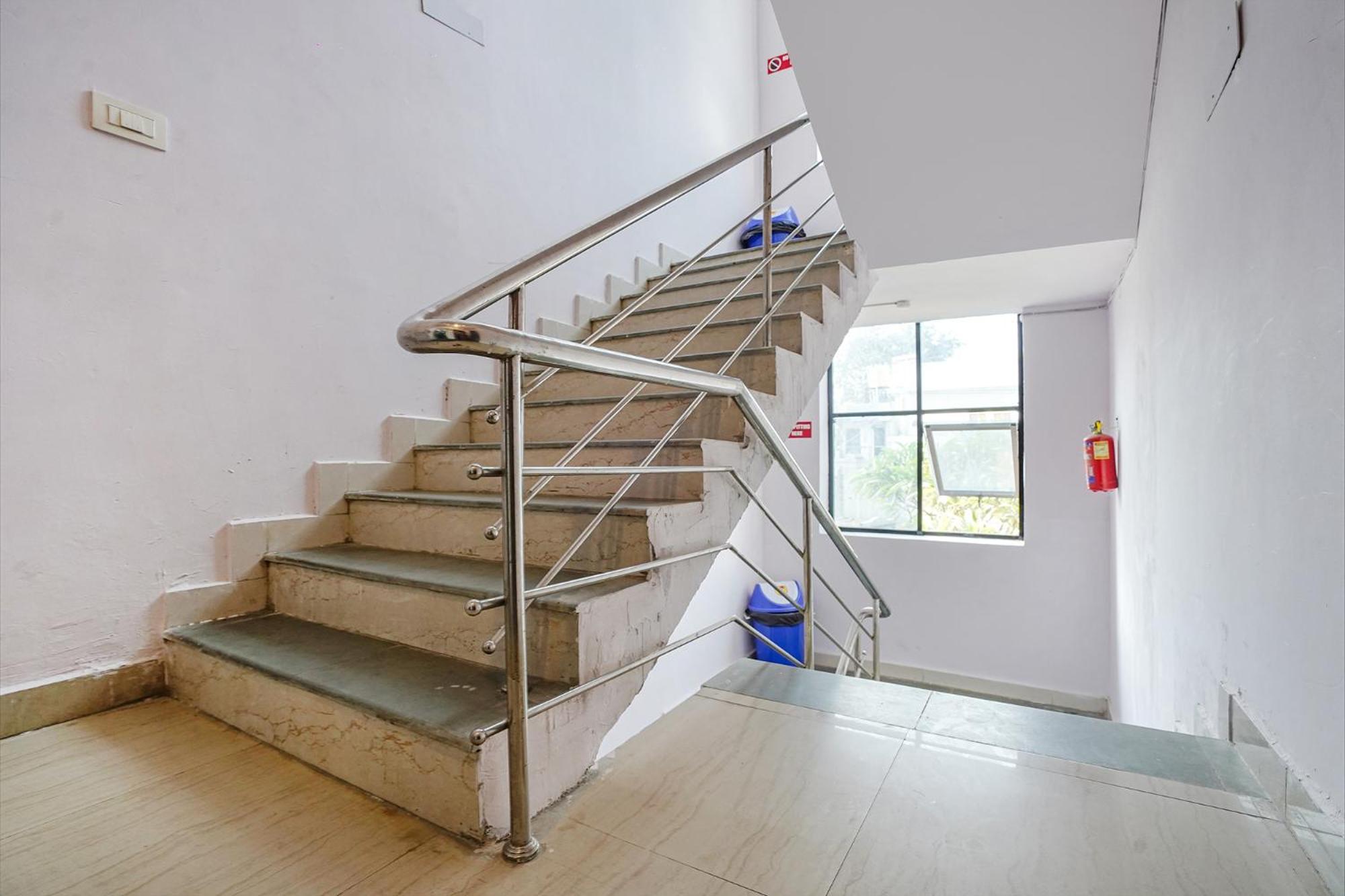 נאגפור Fabhotel Olive Stay Inn מראה חיצוני תמונה